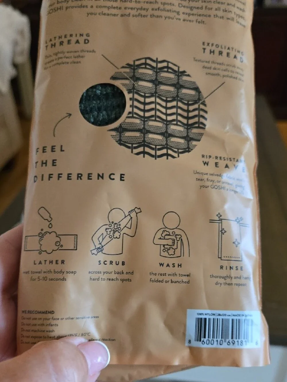 GOSHI Exfoliating Shower Towel. Brand New in Package.